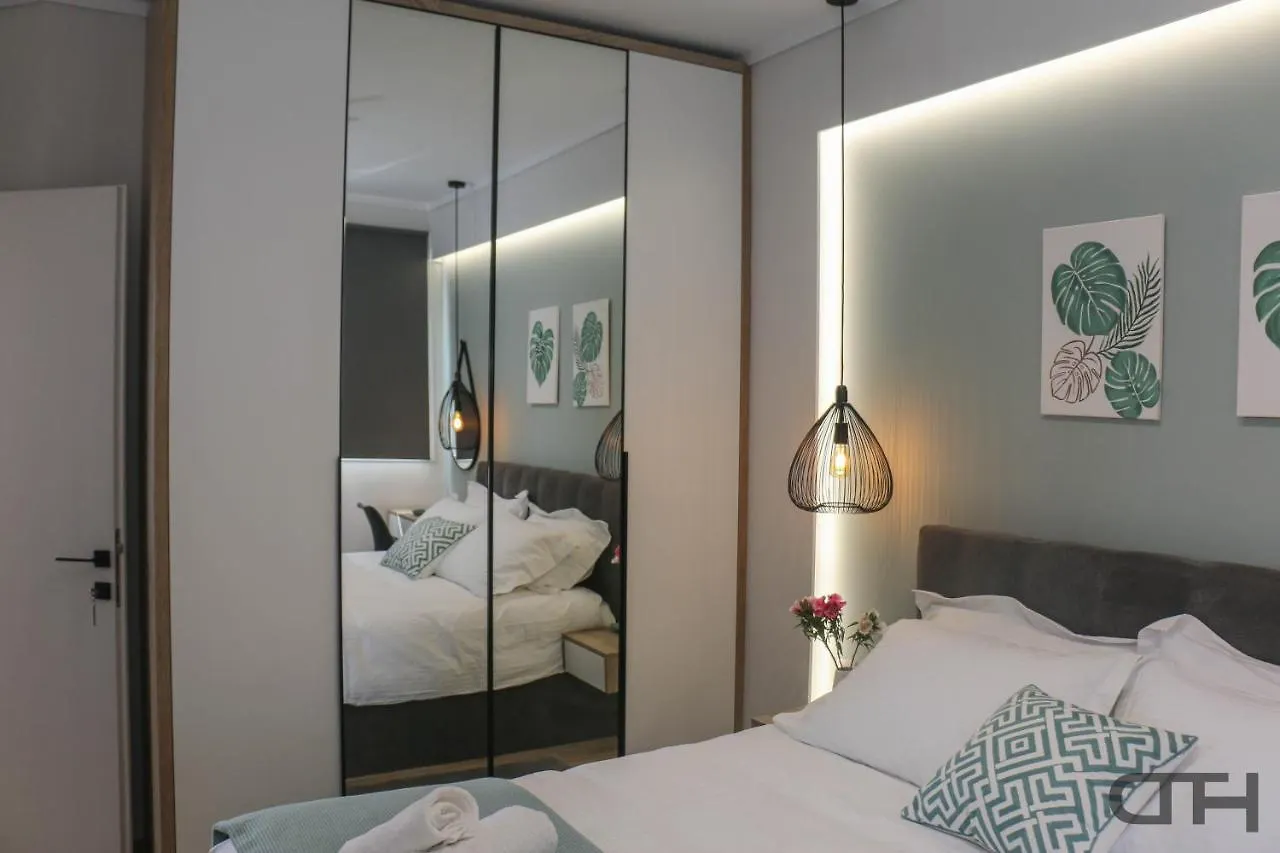 Luxury 80M2 Apartment With Balcony Downtown Saloniki