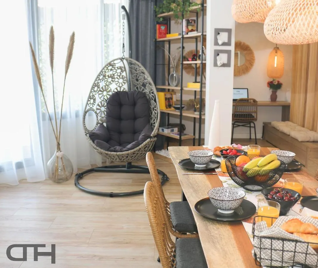 Luxury 80M2 Apartment With Balcony Downtown סלוניקי