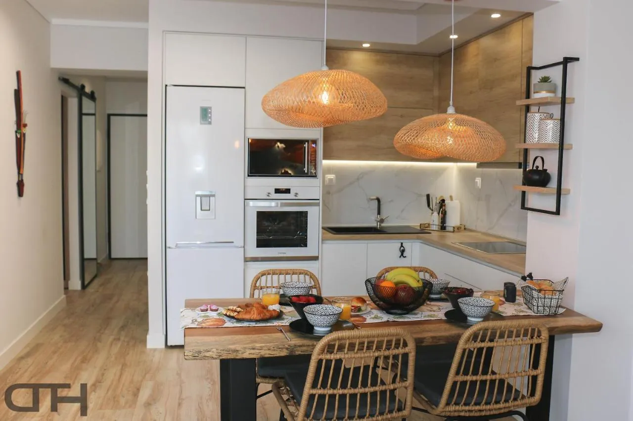 Luxury 80M2 Apartment With Balcony Downtown Soluň Řecko