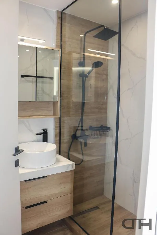 Luxury 80M2 Apartment With Balcony Downtown סלוניקי