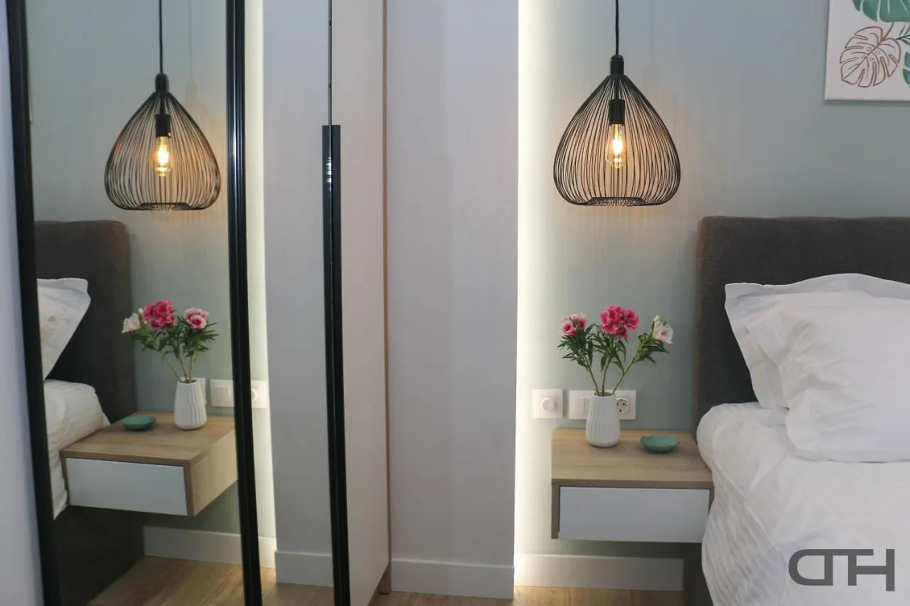 Luxury 80M2 Apartment With Balcony Downtown Soluň Řecko