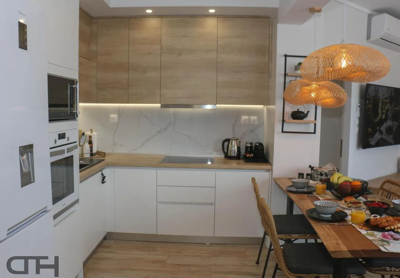 Luxury 80M2 Apartment With Balcony Downtown סלוניקי