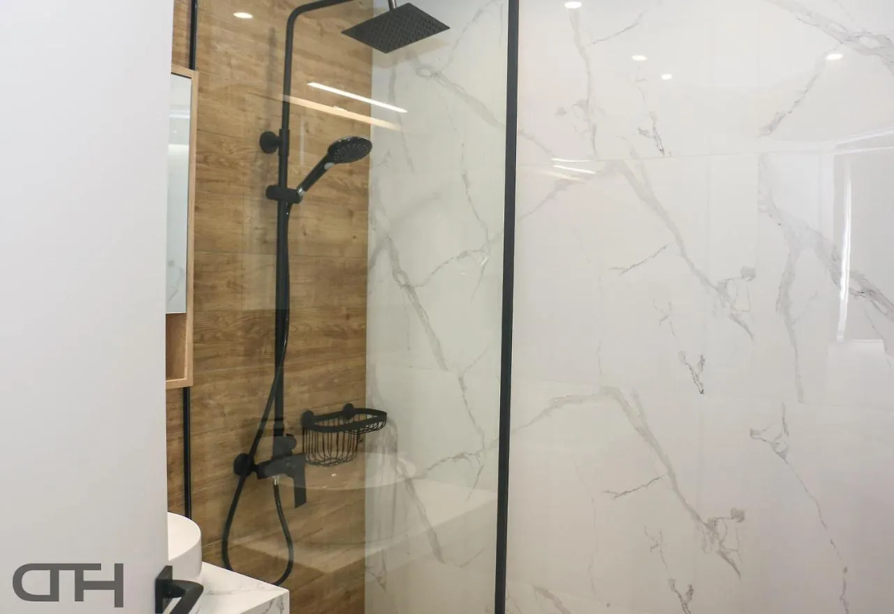 Luxury 80M2 Apartment With Balcony Downtown סלוניקי 0*,